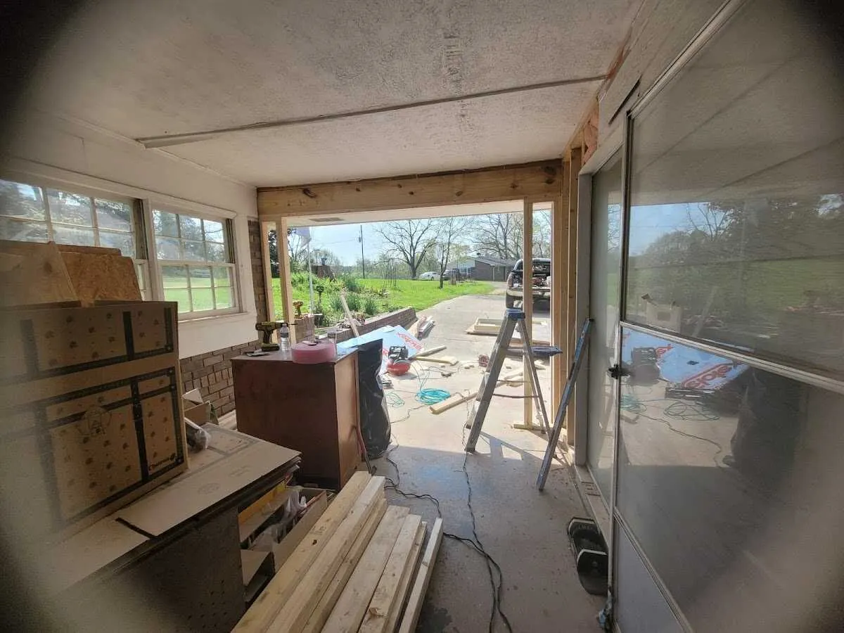 Air movers and dehumidifier for Water Mitigation Services in Duncanville